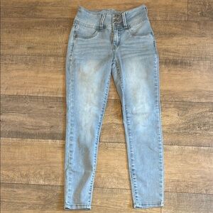 Wallflower High Rise Blue Jeans Tapered Fit size 5 short